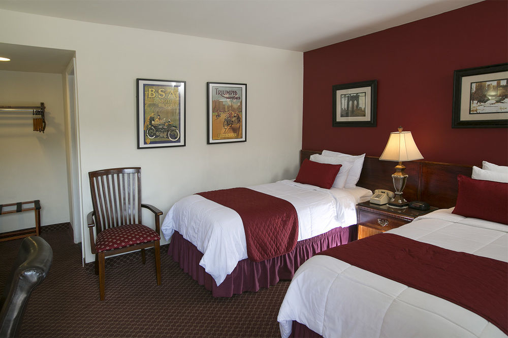 הנטינגטון Whitman Motor Lodge מראה חיצוני תמונה