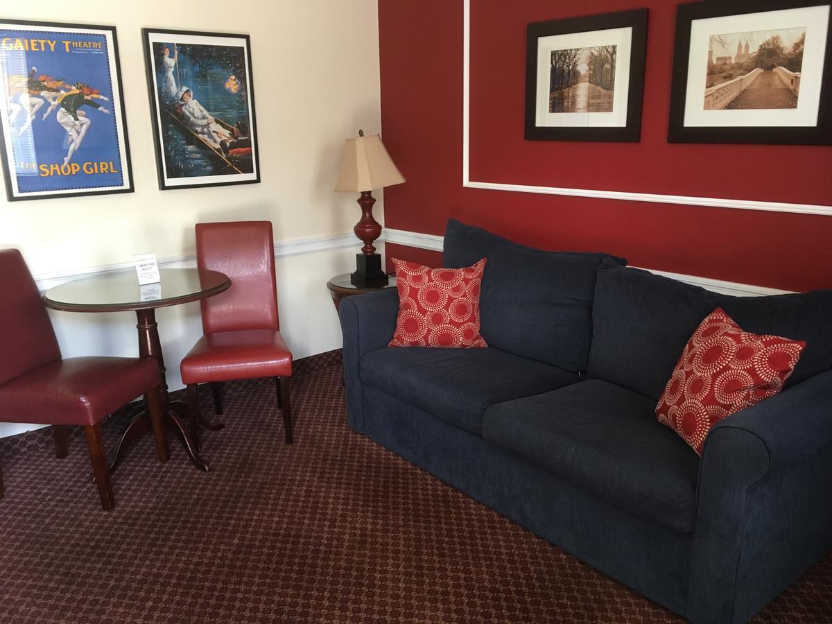 הנטינגטון Whitman Motor Lodge מראה חיצוני תמונה